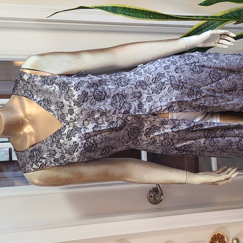 Woman's dress